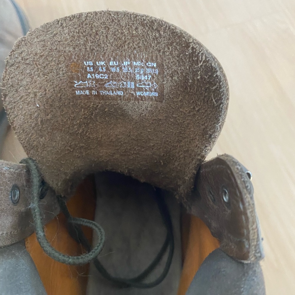 Timberlands - Picture 4 of 5